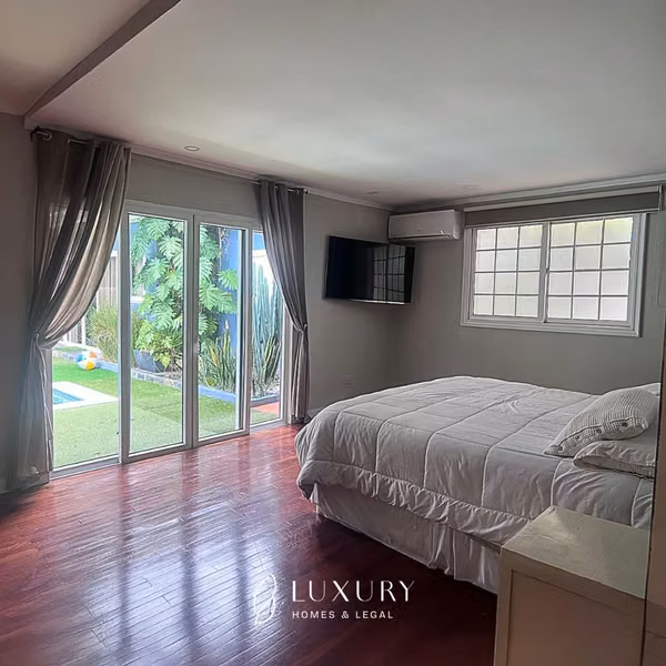BUILDING FOR SALE CLAYTON WITH 9 APARTMENTS FULLY FURNISHED
