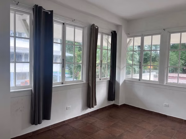 BUILDING FOR SALE CLAYTON WITH 9 APARTMENTS FULLY FURNISHED