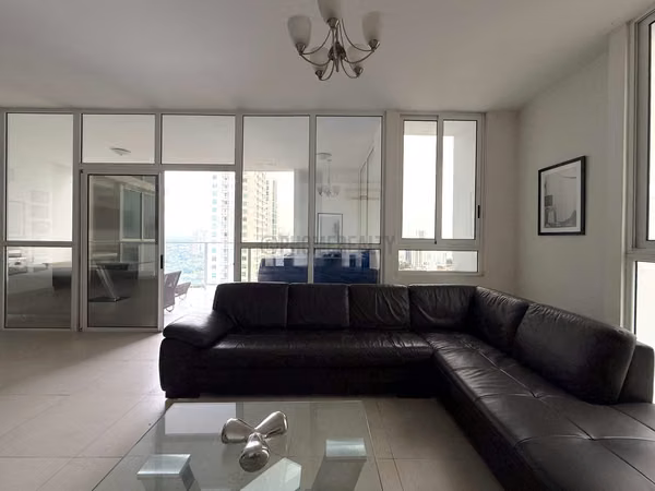 Apartment for Sale in San Francisco Panama – 1-Bedroom Unit with Terrace and City Views