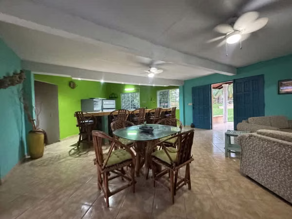 House For Sale 5 Rooms, Las Lajas to minutes from Coronado