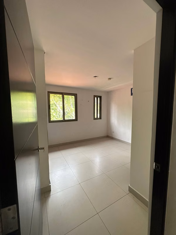 Bank Sells House in Woodlands, Panama Pacifico (bn)
