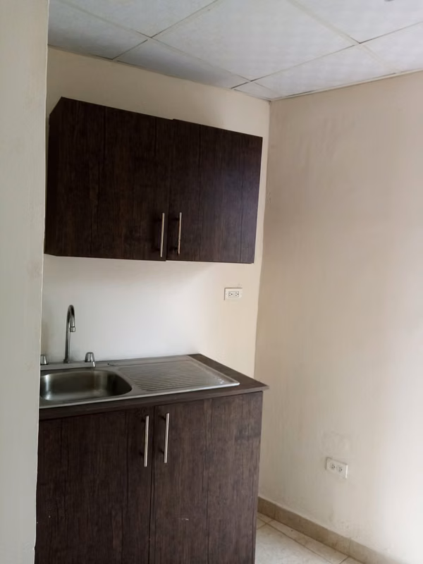 LA CHORRERA RENT 2 BEDROOM APARTMENT, 1 MINUTE FROM FEULLET PARK
