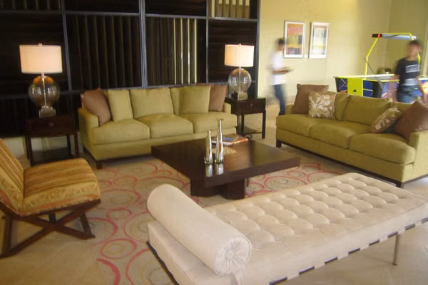 LIVE IN YOUR HOUSE RODEADO OF NATURALEZA in the best location of Embassy Club