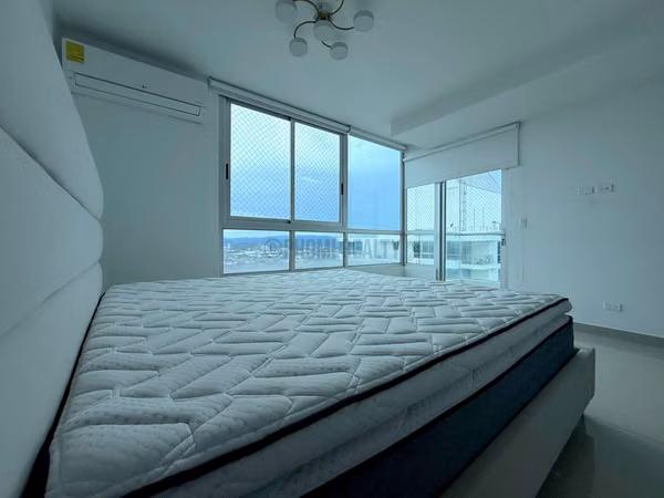 Apartamento en alquiler en Costa del Este Panamá de 3 habitaciones