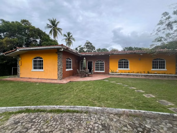 Casa en venta - Santa Clara