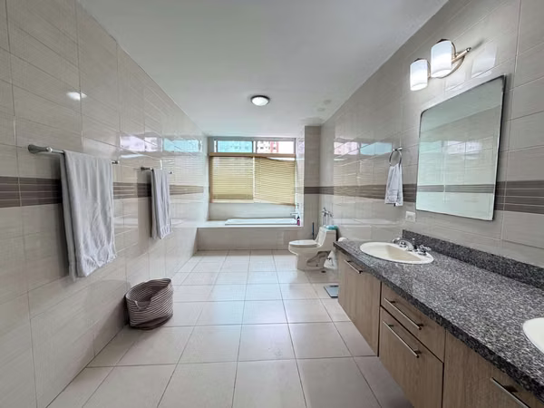 Apartment for SALE in PH TAO, San Francisco