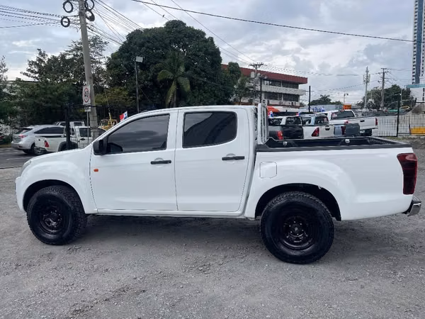 ISUZU DMAX 2020 MANUAL 4X4
