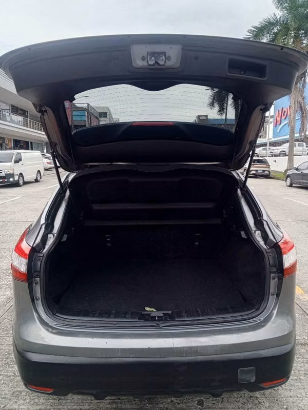 NISSAN QASHQAI CON ARRANQUE DE BOTON