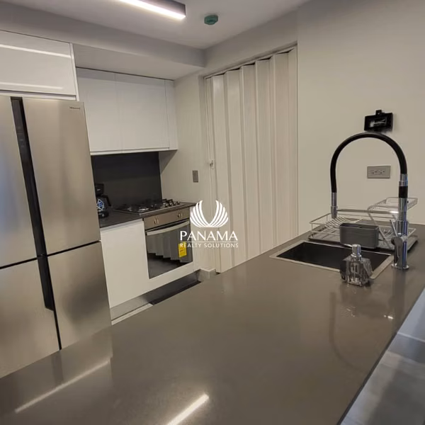 APARTMENT FOR RENT IN NUOVO BUILDING, STEPS FROM CINTA COSTERA