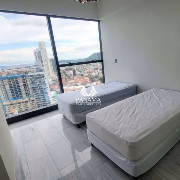 APARTMENT FOR RENT IN NUOVO BUILDING, STEPS FROM CINTA COSTERA