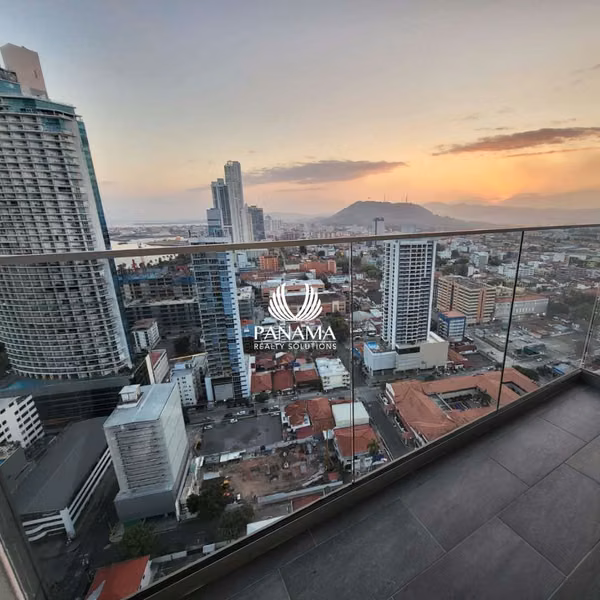 APARTMENT FOR RENT IN NUOVO BUILDING, STEPS FROM CINTA COSTERA