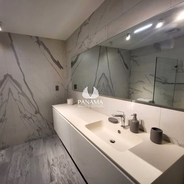 APARTMENT FOR RENT IN NUOVO BUILDING, STEPS FROM CINTA COSTERA