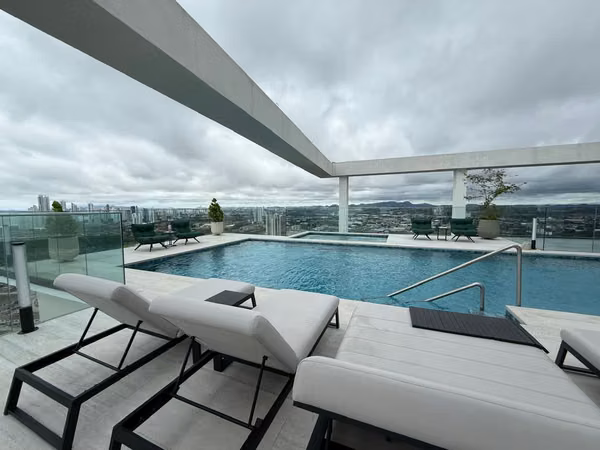 Alquiler Apartamento The Ivy Santa Maria, Piso Alto, Vista al Golf