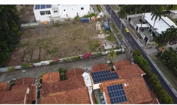 VENTA DE TERRENO EN ALTOS DEL GOLF