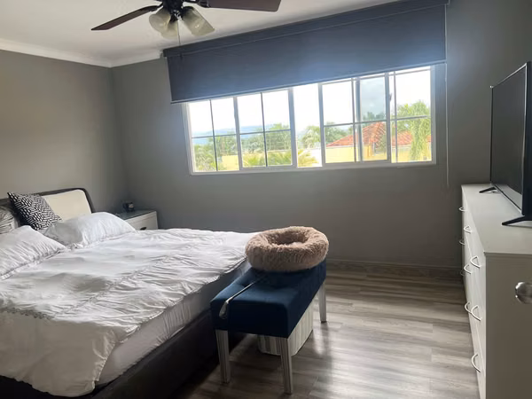 Sale of Unifamily House Amoblada in Villa Lucre San Rafael with Patio