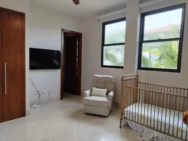 Se Vende Casa en Velamar, Buenaventura (Frente Al Mar)