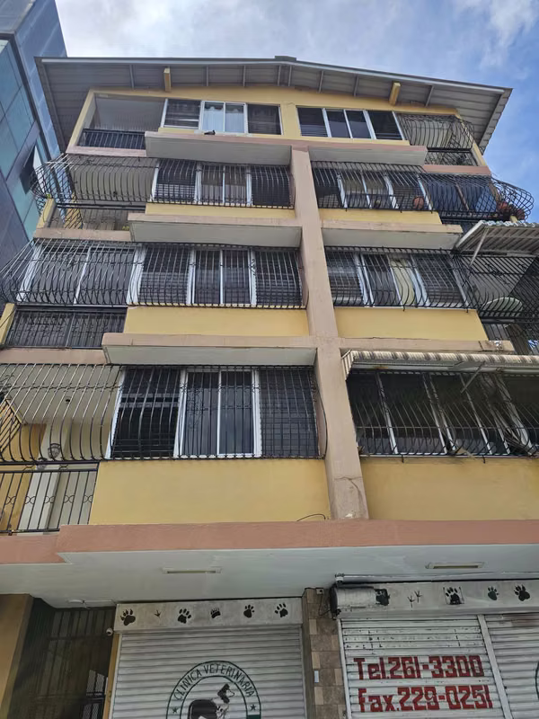 Se vende apartamento en Bethania, Edificio Espave, Ave. La Paz