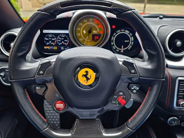 FERRARI CALIFORNIA T 2015