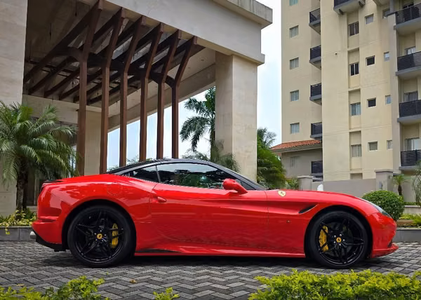 FERRARI CALIFORNIA T 2015