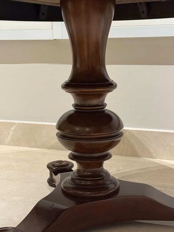 Mesa de adorno de madera