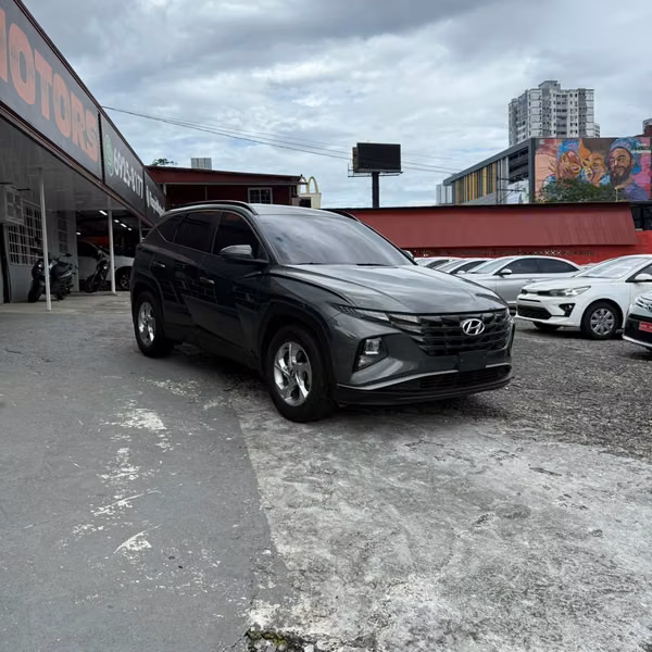 HYUNDAI TUCOSN 2023