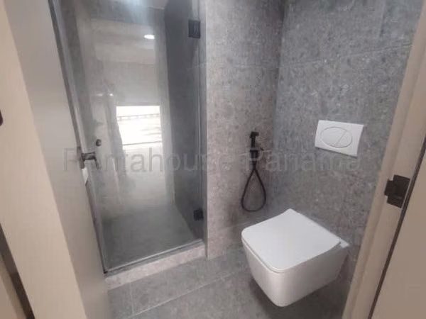 For rent in Panama City