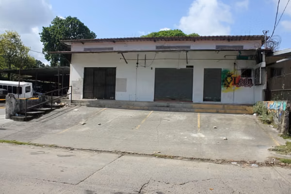 CIUDAD BOLIVAR LOCAL COMERCIAL EN VENTA