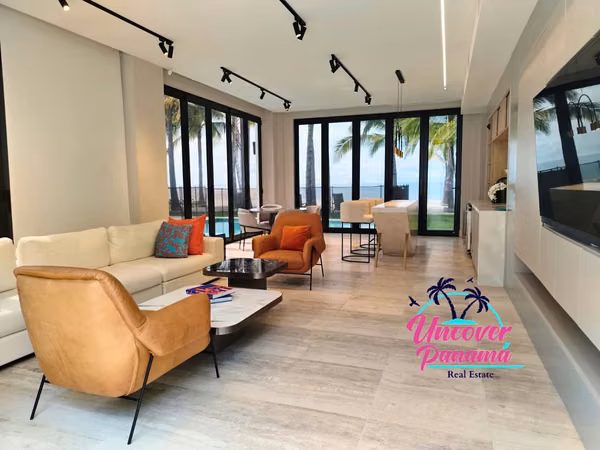Luxury Residence in Velamar Village