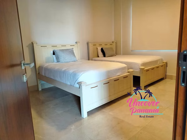 Luxury Residence in Velamar Village
