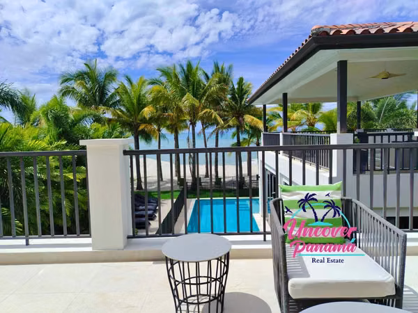 Luxury Residence in Velamar Village