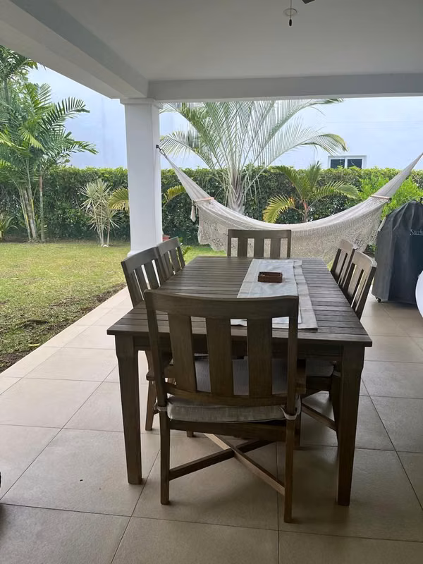 SPECIFIC HOUSE IN BIJAO, SALE