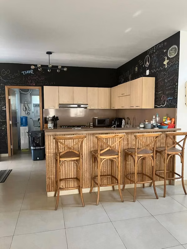 SPECIFIC HOUSE IN BIJAO, SALE