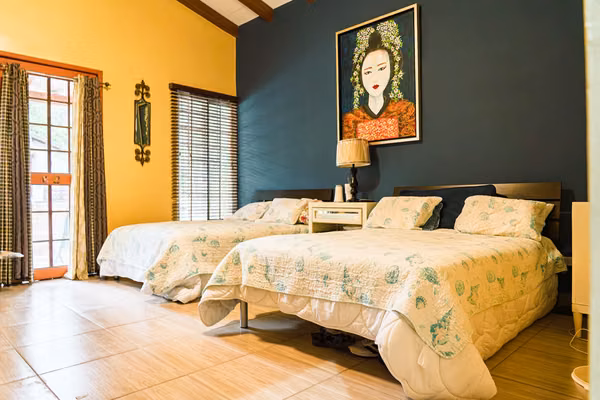 CASA CAMPESTRE CON PISCINA PRIVADA, BARBACOA. GARITA DE SEGURIDAD.