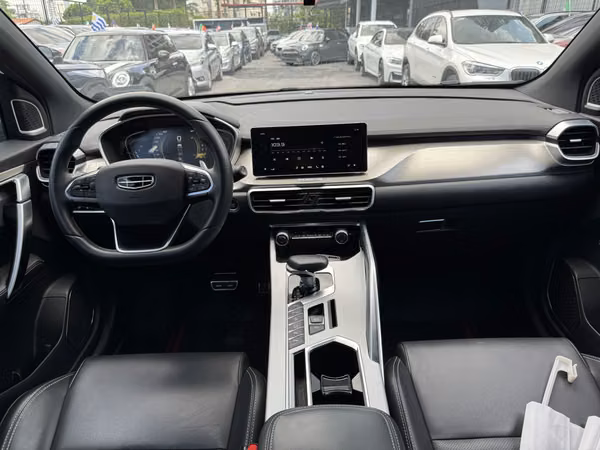 GEELY COOLRAY 2023