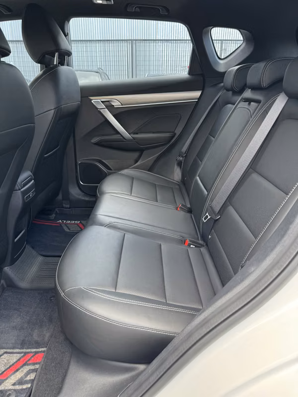 GEELY COOLRAY 2023