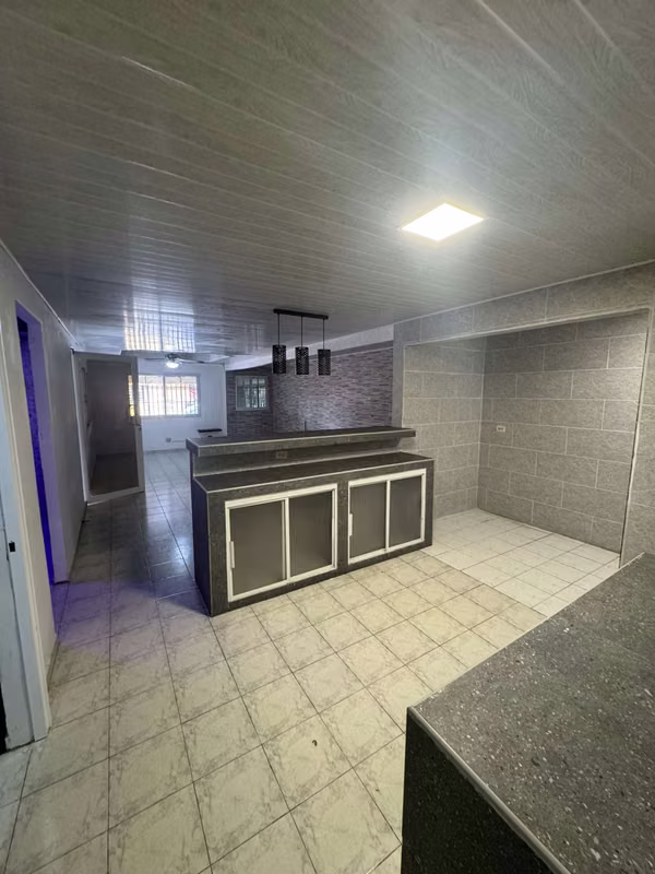 CASA EN VENTA EN PANAMA NORTE URB. CASA REAL CERCA DE VILLA ZAITA