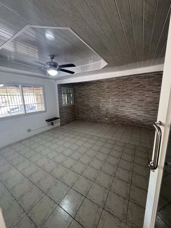 CASA EN VENTA EN PANAMA NORTE URB. CASA REAL CERCA DE VILLA ZAITA