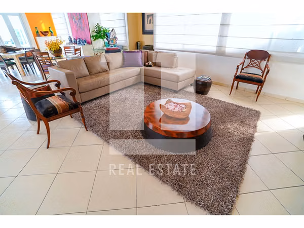 Penthouse en PH Brisas del Carmen