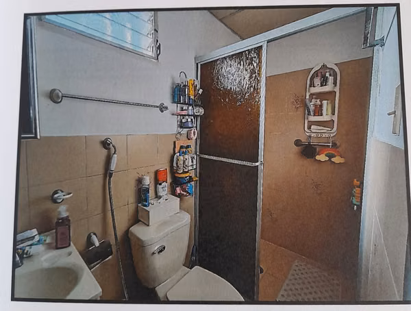 Venta de amplia y céntrica casa en Condado del Rey