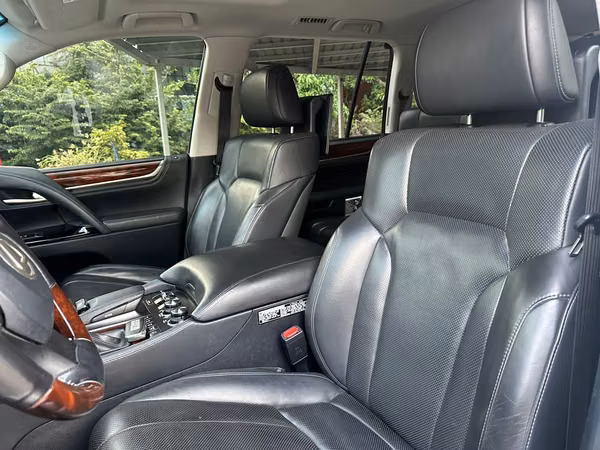 LEXUS LX