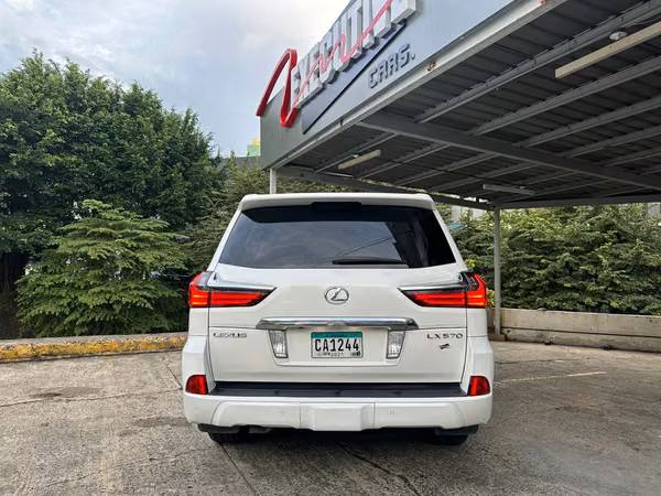 LEXUS LX