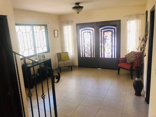 HOUSE FOR SALE IN ANCON