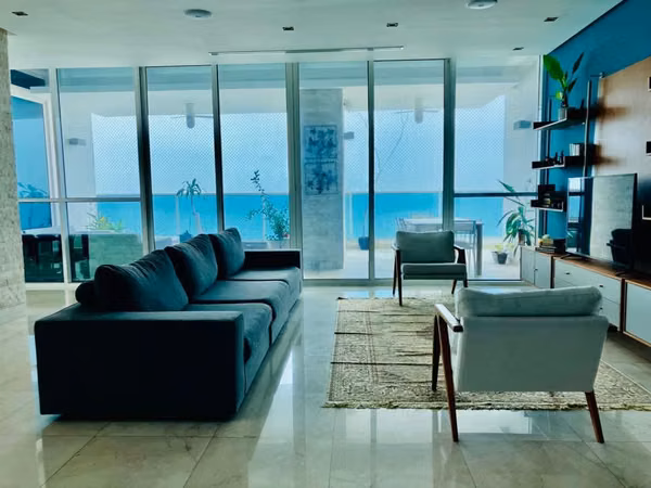 Venta Apartamento en Vitri, Penthouse, de 4 rec. Frente Al Mar, Lujoso,