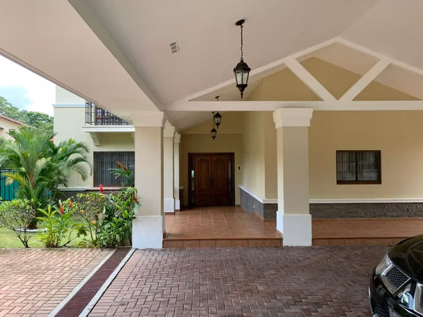Melissa Foster Luxury Sells/Rents Spectacular Home in Camino de Cruces Residential Area MFR1845