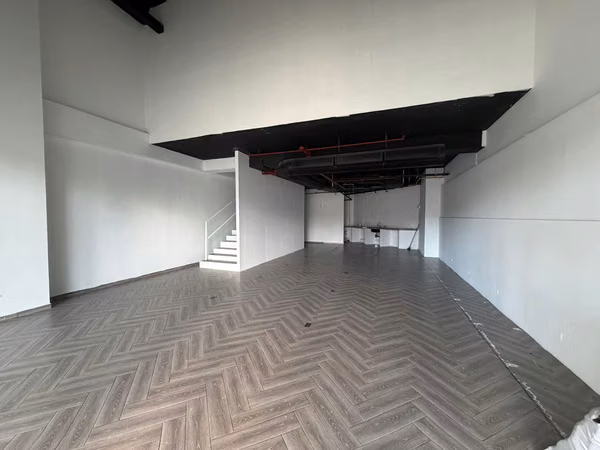 Commercial Space for Sale in San Francisco The Tower Business 225m2