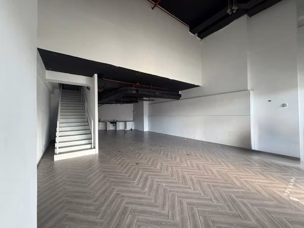 Commercial Space for Sale in San Francisco The Tower Business 225m2