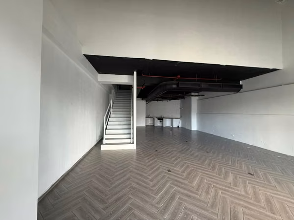 Commercial Space for Sale in San Francisco The Tower Business 225m2