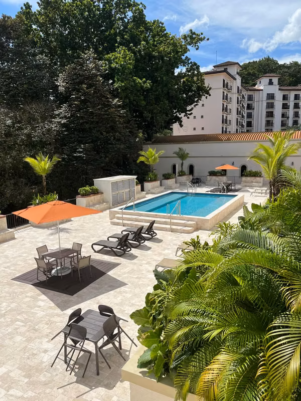 Venta de Apartamento en PH Embassy Village/ Oportunidad de Inversión