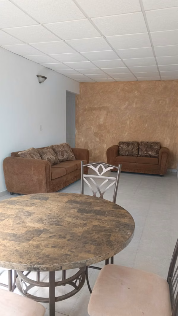 Alquiler de Casa Amoblada en Bosque Dorado – La Chorrera