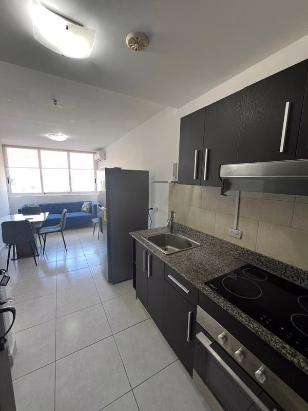 Alquiler de Apartamento Amoblado – PH Bay View (Avenida Balboa)